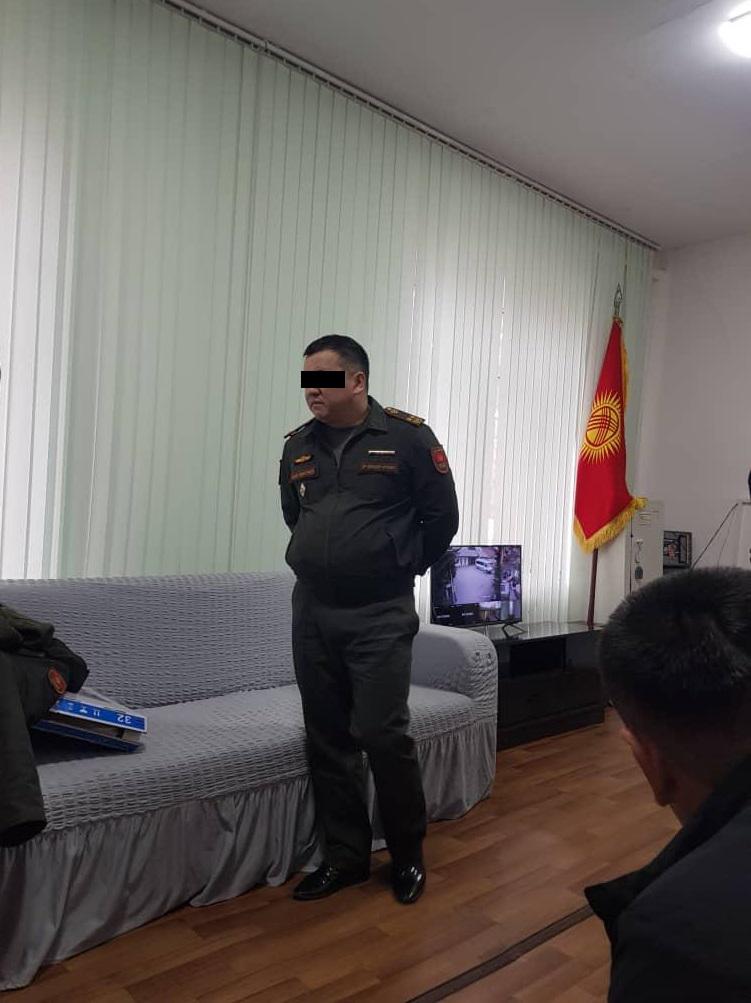 WhatsApp-Image-2025-02-25-at-13.51.51-1 Ош облусунда аскер кызматкерлеринин коррупциялык схемасы аныкталды