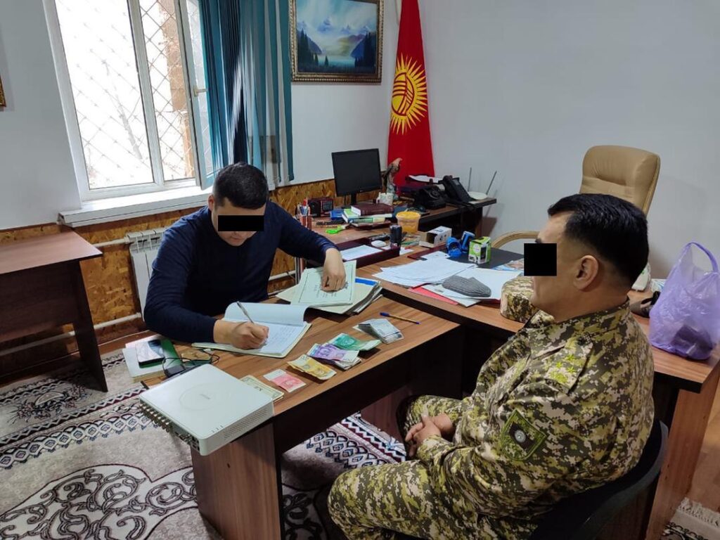 WhatsApp-Image-2025-02-25-at-13.51.52-2-1024x768 Ош облусунда аскер кызматкерлеринин коррупциялык схемасы аныкталды