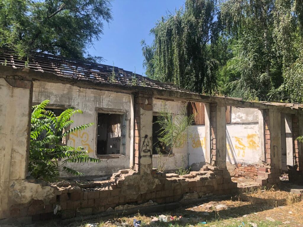 WhatsApp-Image-2025-02-28-at-14.20.49-2-1024x768 Бишкекте мурдагы бала бакчанын имараты мамлекетке кайтарылды